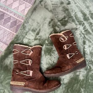 UGG Leather/Genuine Sheep Skin Brown Lined Women's Boots Size 9